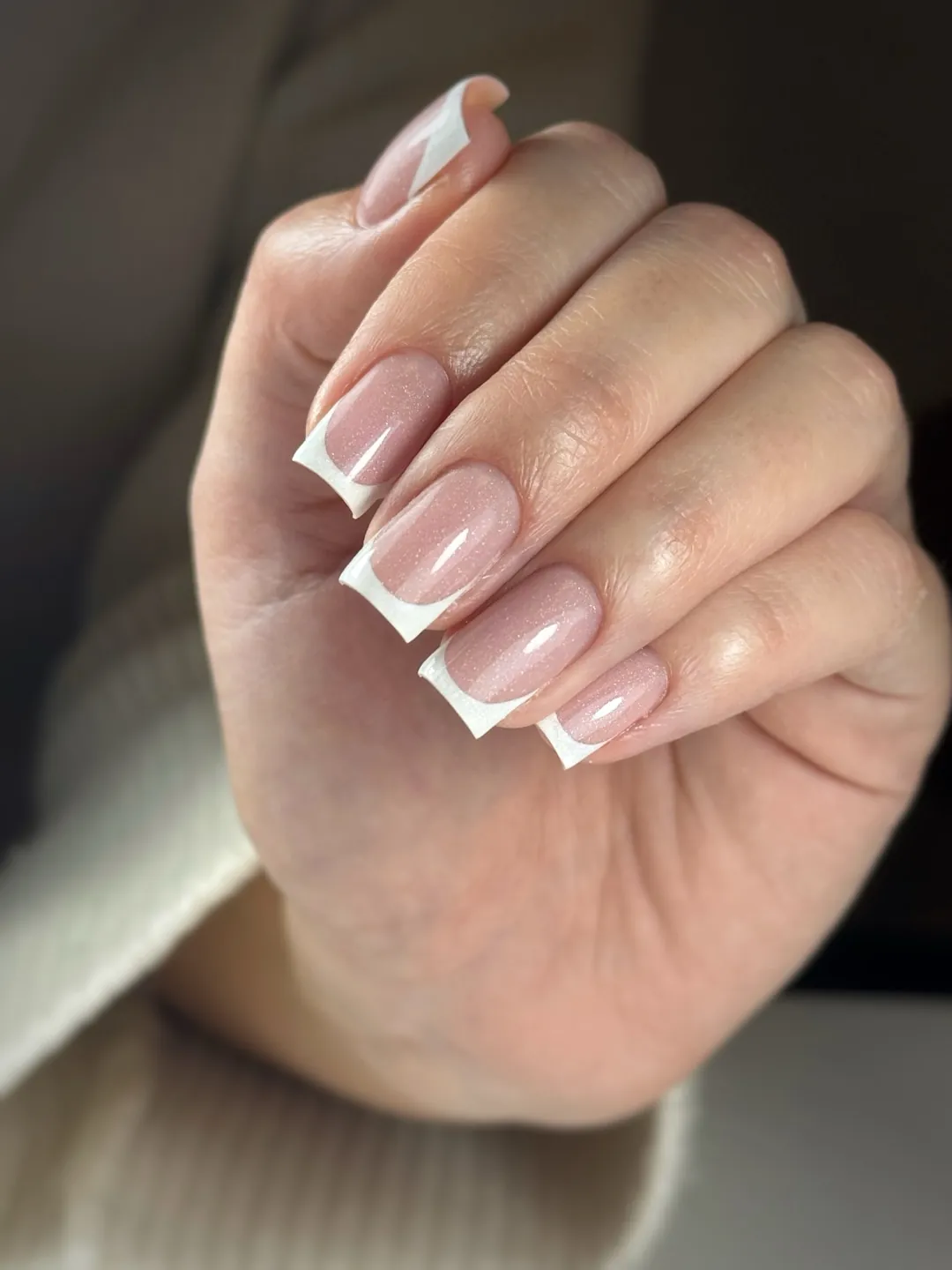 Stylizacja żelowa — realizacja PATI NAILS Studio Paznokci