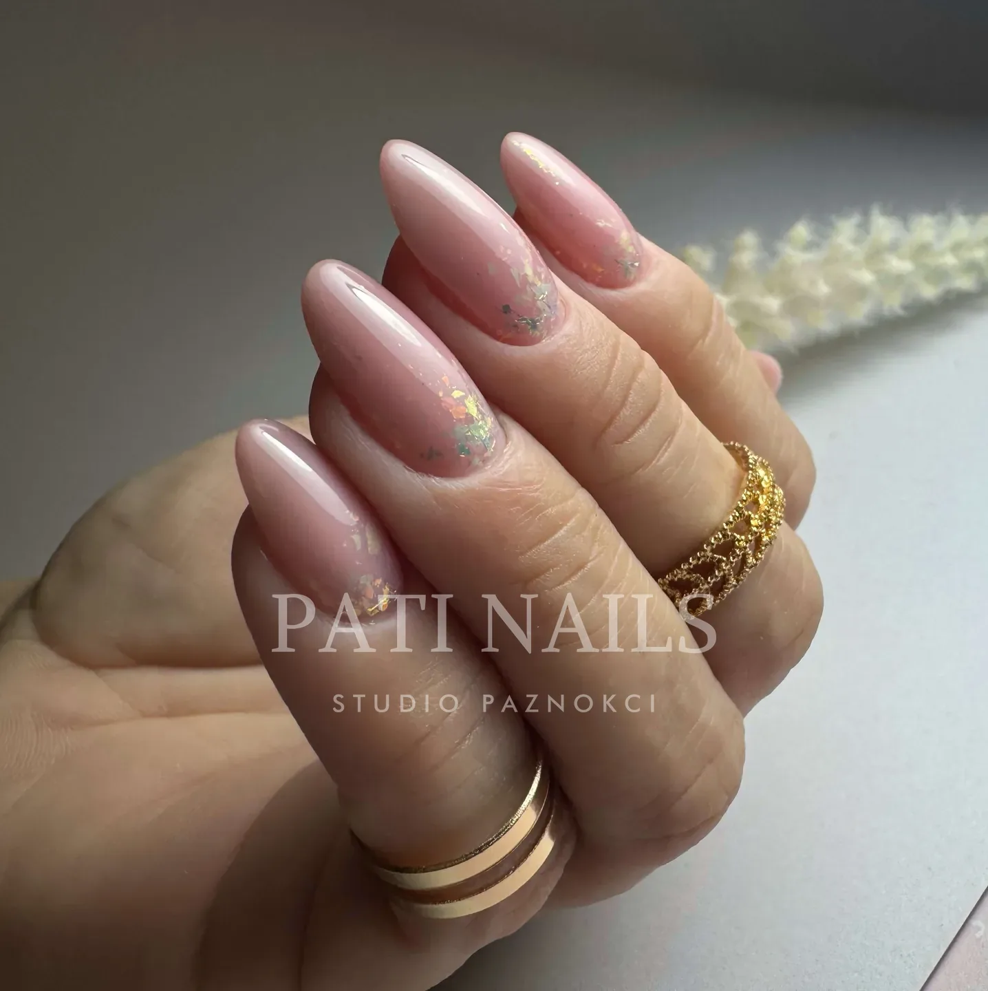 Stylizacja żelowa — realizacja PATI NAILS Studio Paznokci