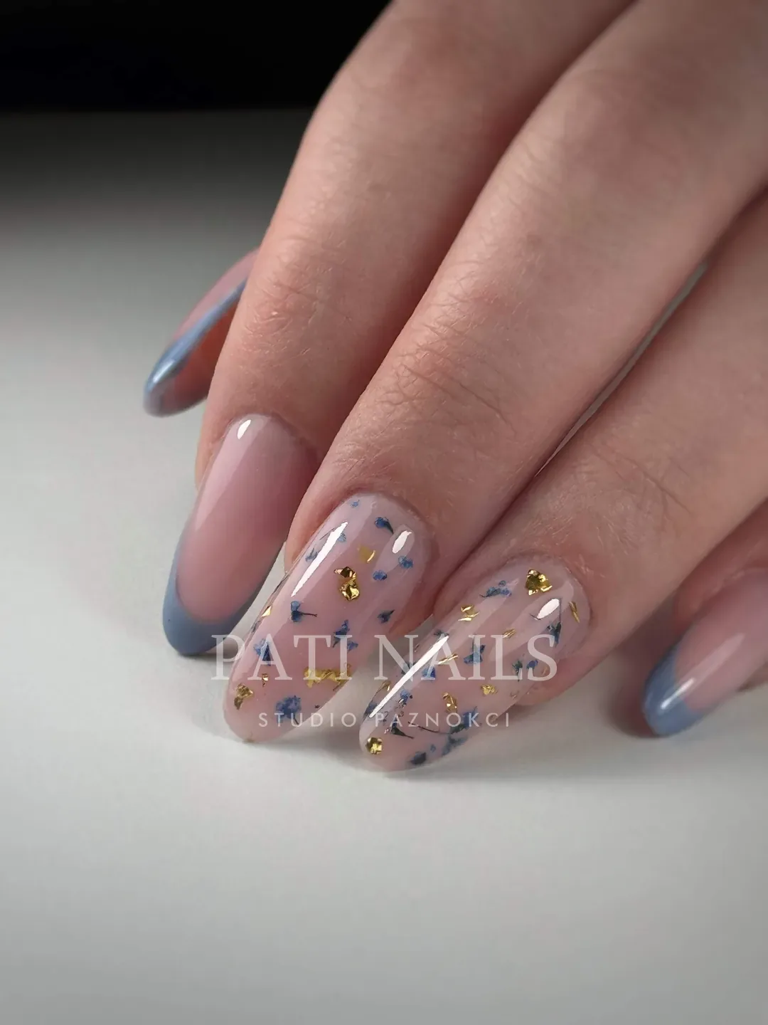 Dodatkowe zdobienia — realizacja PATI NAILS Studio Paznokci
