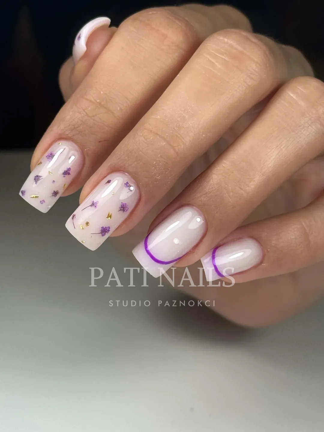 Dodatkowe zdobienia — realizacja PATI NAILS Studio Paznokci